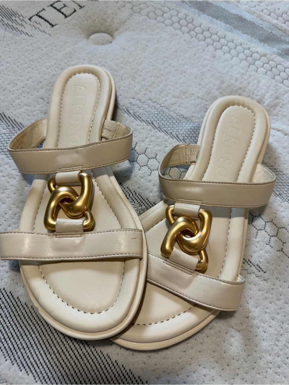 Woman’s Aerosoles Sandals Size 8.5